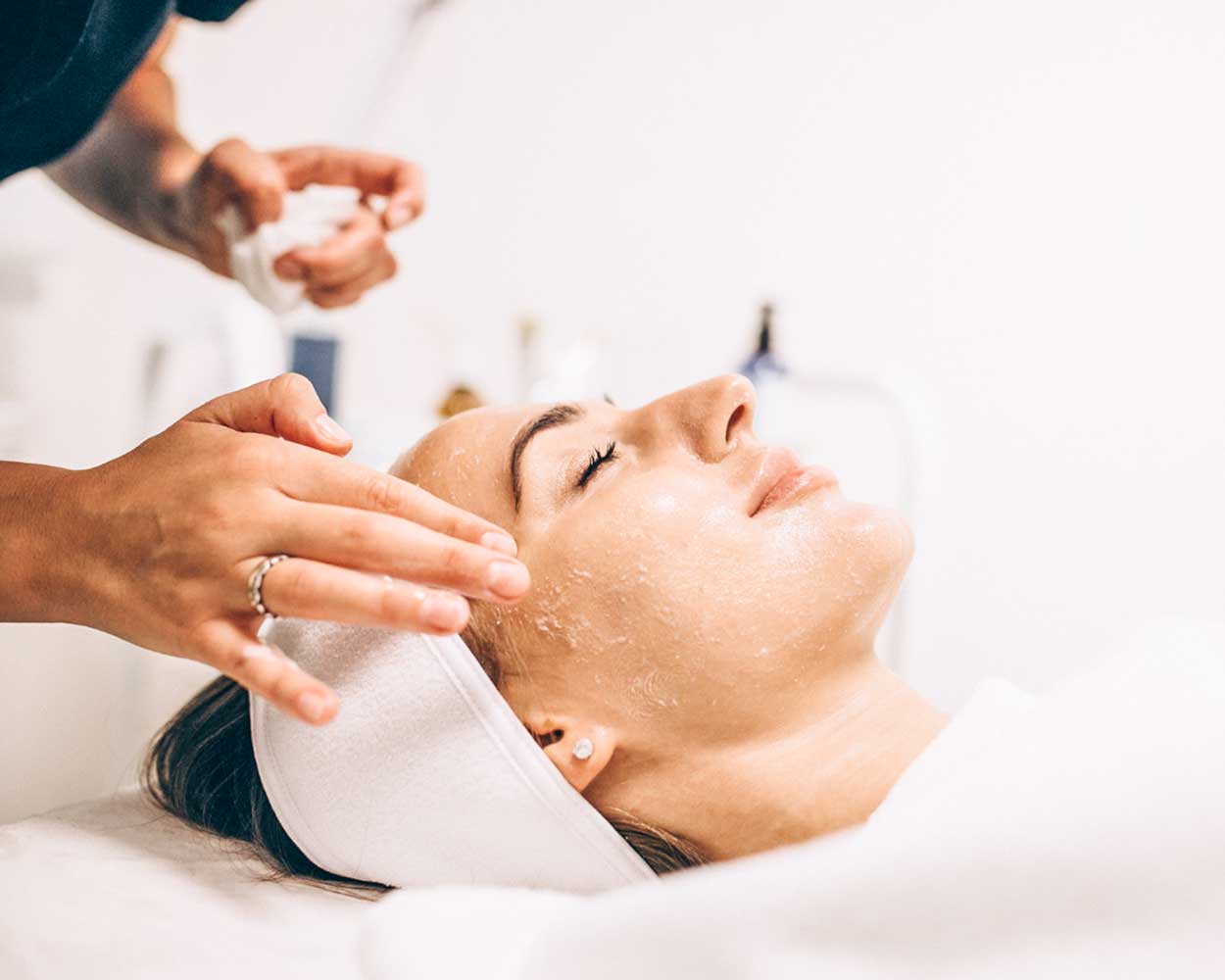 Deep Cleansing Facial