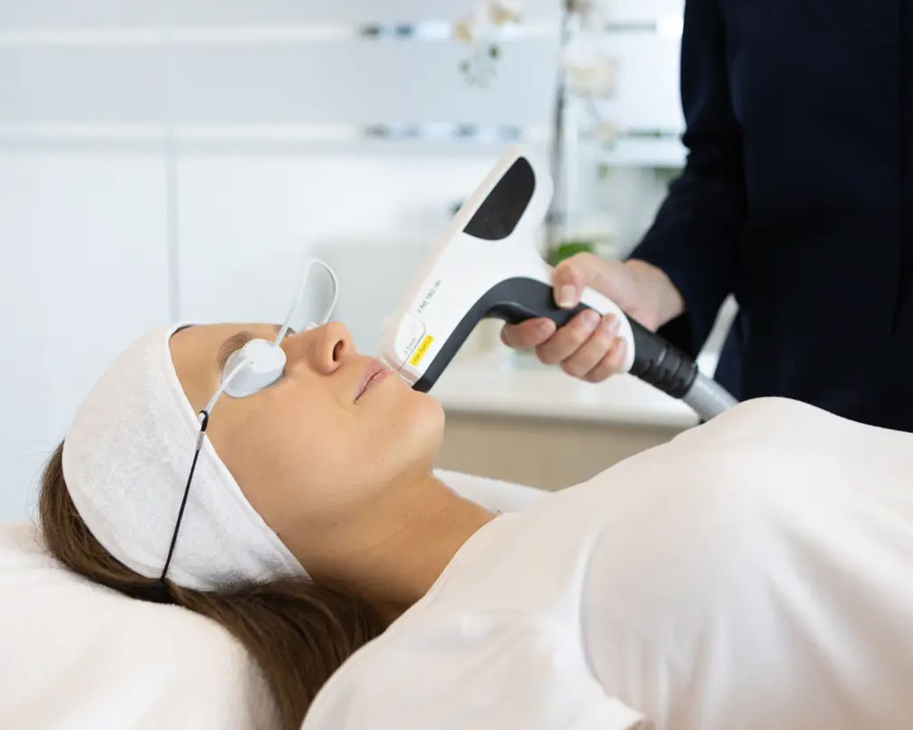 Viora RF Skin Tightening