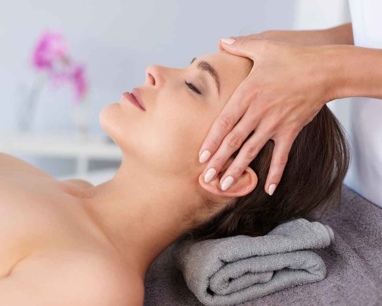 Lymphatic Drainage Massage for Face